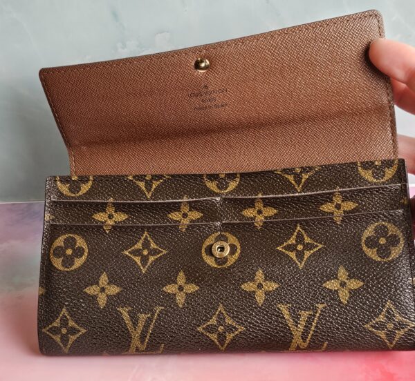 Sarah Monogram Wallet - Image 9