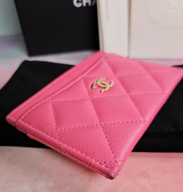 Quilted Cavier Card Holder - Image 5