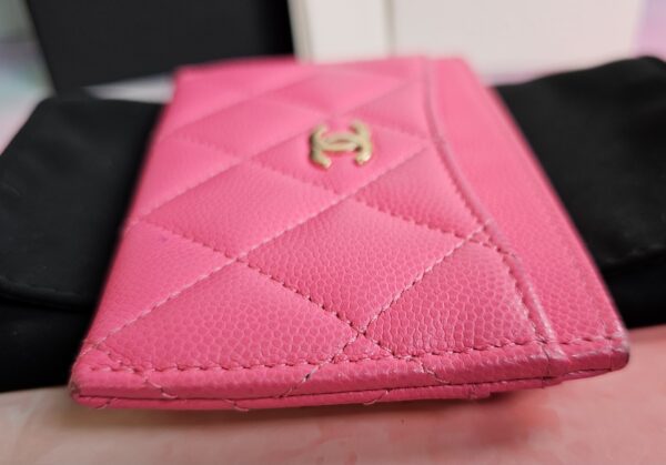 Quilted Cavier Card Holder - Image 6