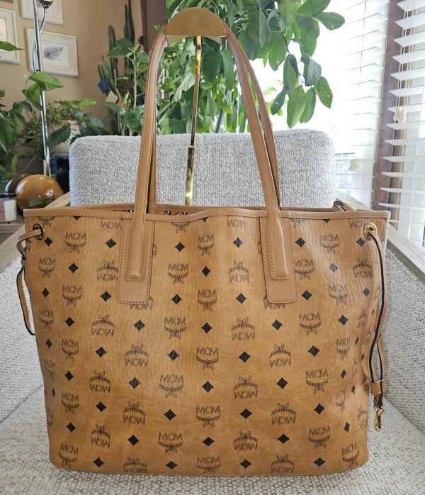 Liz Shopper - Image 3