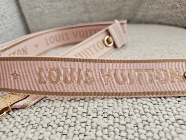 Multi Pochette Accessories rose strap - Image 3