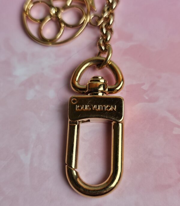 Sac Chene Flower Charm - Image 6
