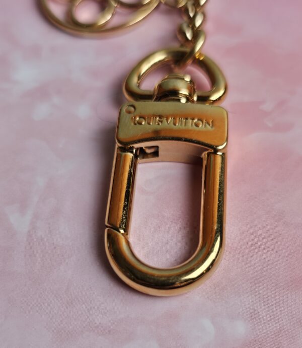 Sac Chene Flower Charm - Image 7