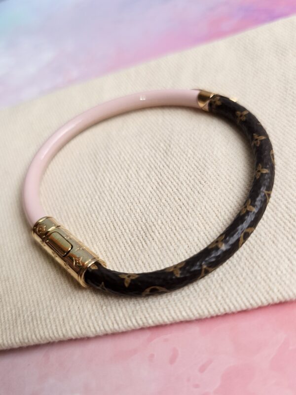 Daily Confidential Bracelet - Image 4