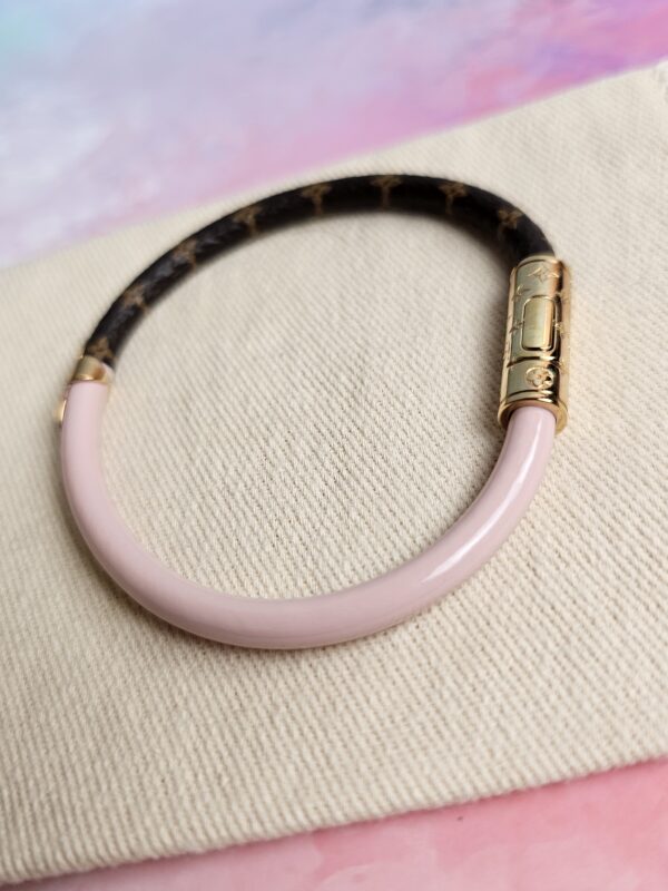 Daily Confidential Bracelet - Image 5