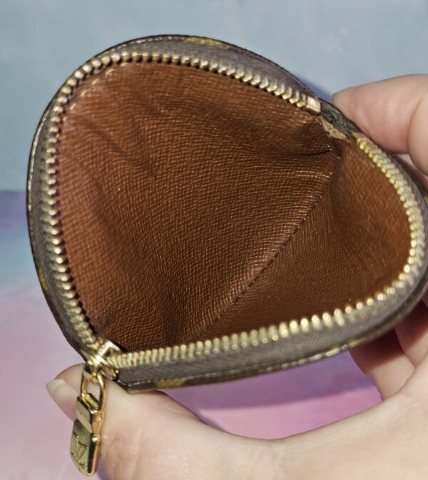 Round Coin Purse - Image 8