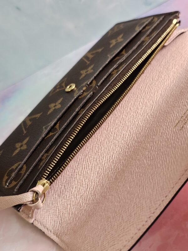 EMILIE WALLET - Image 15