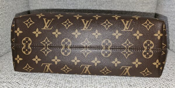 Graceful PM Monogram - Image 7
