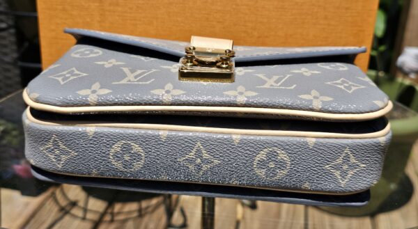 Pochette Metis East West - Image 8