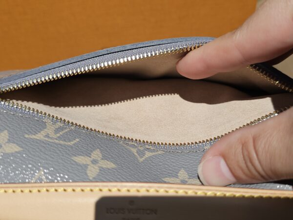 Pochette Metis East West - Image 23