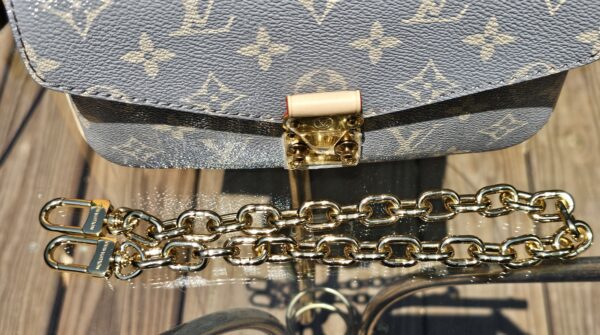 Pochette Metis East West - Image 24