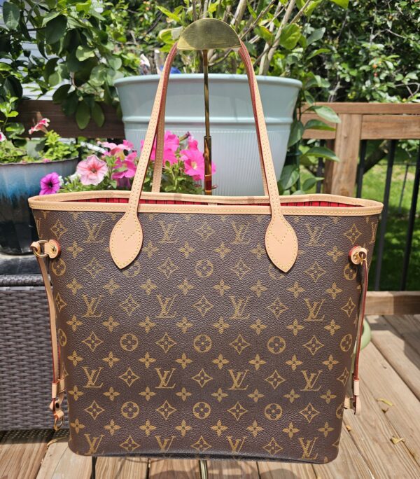 Neverfull MM Cherry Monogram Set - Image 3
