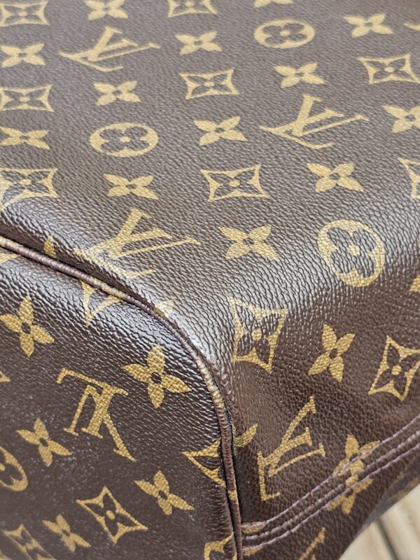Neverfull MM Cherry Monogram Set - Image 11