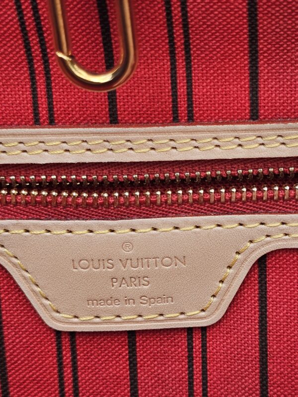 Neverfull MM Cherry Monogram Set - Image 15