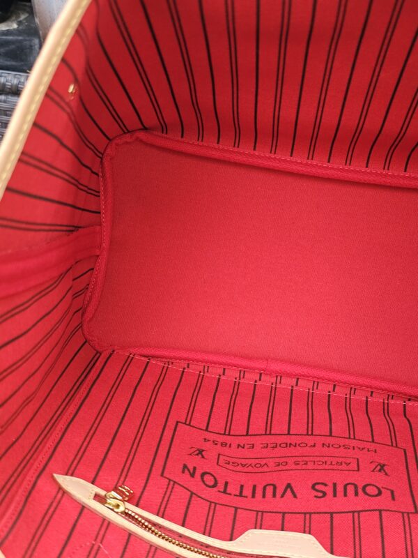 Neverfull MM Cherry Monogram Set - Image 17