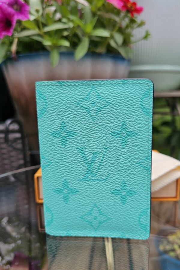 Miami Green Pocket Organizer - Image 2