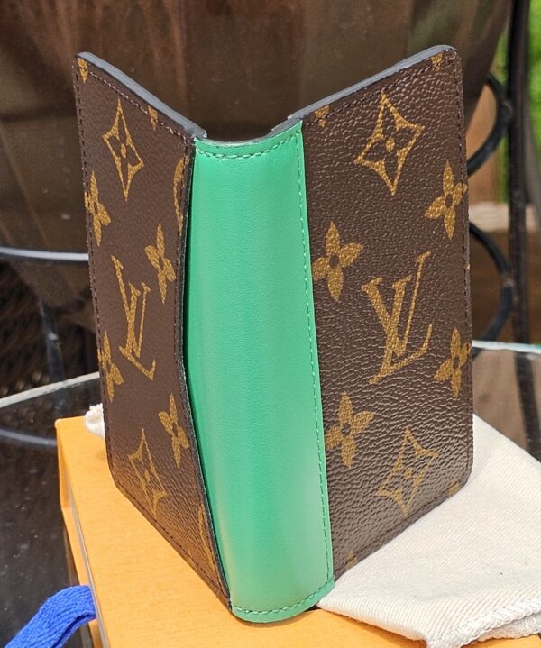 Macassar Pocket Organizer Green - Image 8