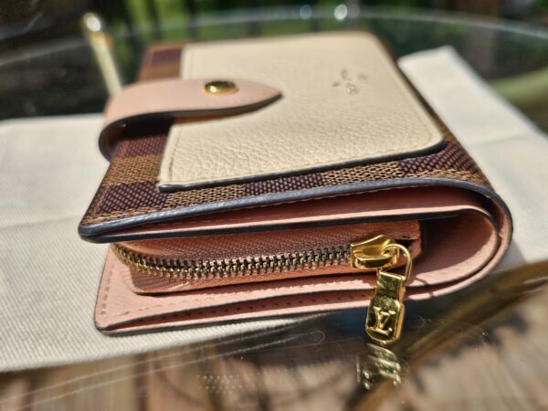 Juliette Wallet - Image 4