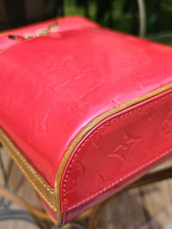 Sullivan Vertical Crossbody - Image 4