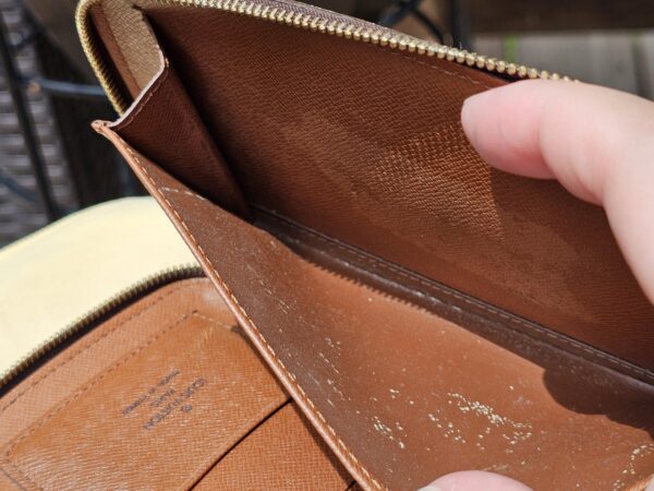 Geode Organizer Wallet - Image 13
