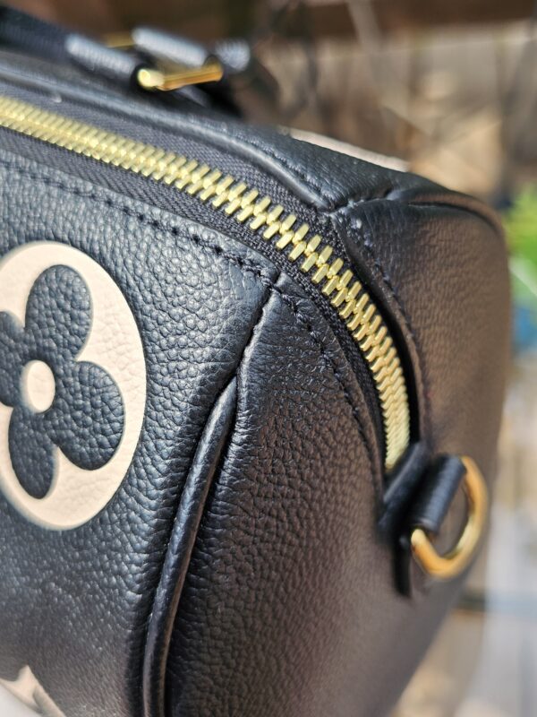 Bi color speedy - Image 15