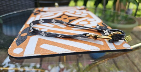 Crafty Neverfull Pouch - Image 5