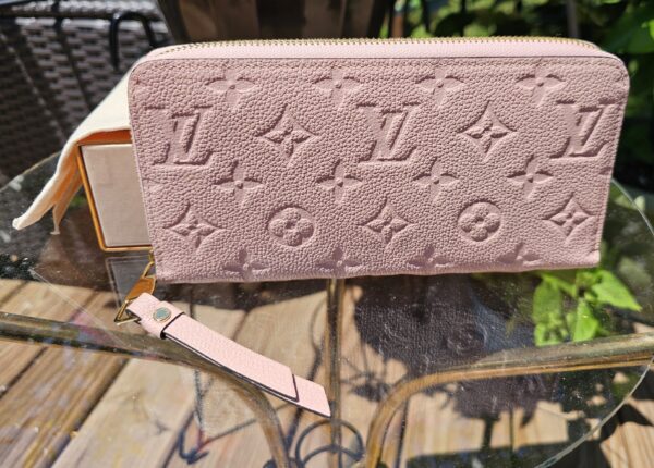 Rose ballerine zippy wallet