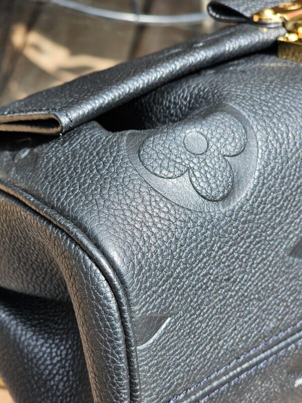 New model Empreinte Favorite - Image 9