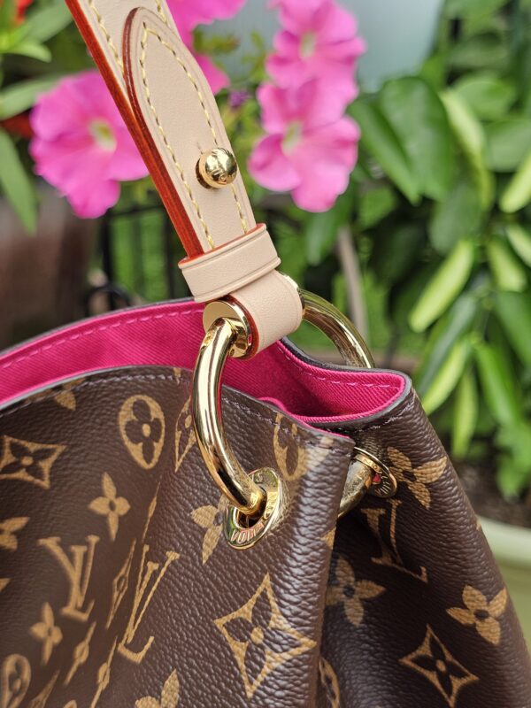 Graceful MM Monogram - Image 15
