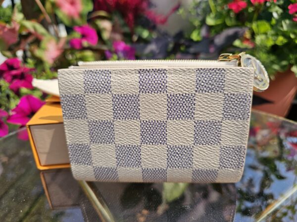 Lisa Wallet - Image 3