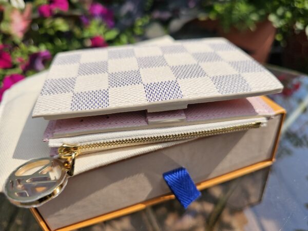 Lisa Wallet - Image 7