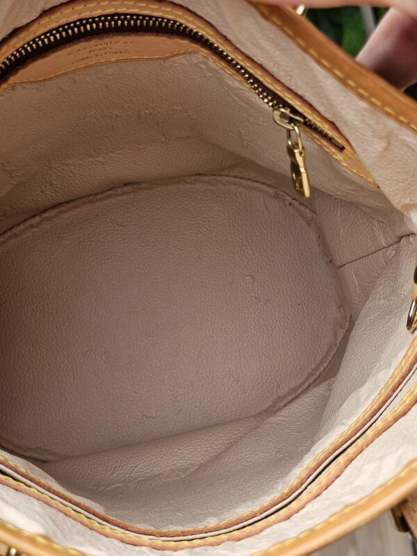 Bucket GM Monogram - Image 17