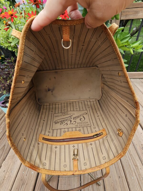 Neverfull MM Monogram - Image 20