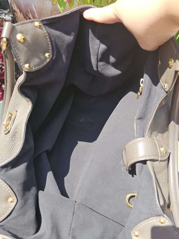 Gris Mahina L Bag - Image 19