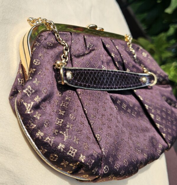 Aumoniere Clutch - Image 6