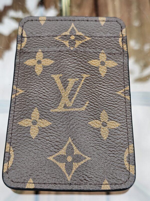Game on Card Holder - Image 3