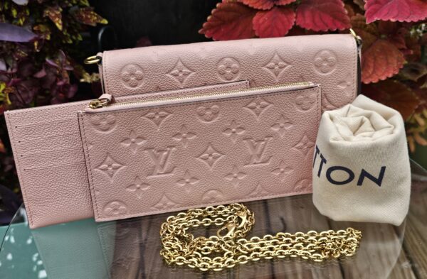 Felicie Pochette Crossbody