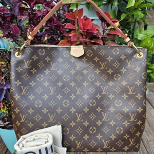 Graceful MM Monogram