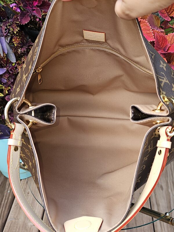 Graceful MM Monogram - Image 13