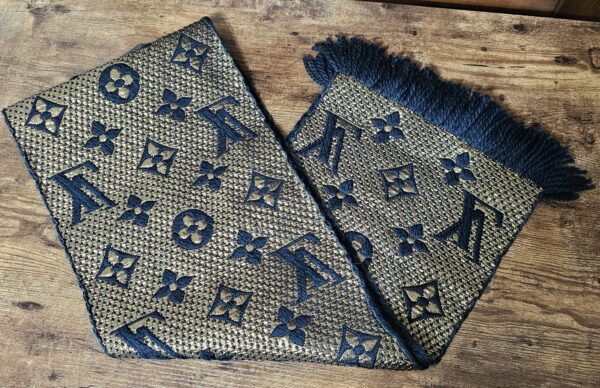 Shine Navy Logomania Scarf - Image 8