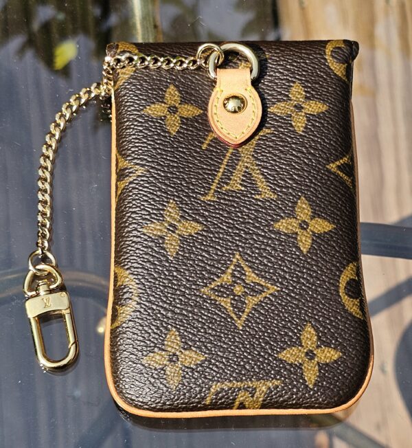 Euti MM Phone Case - Image 3