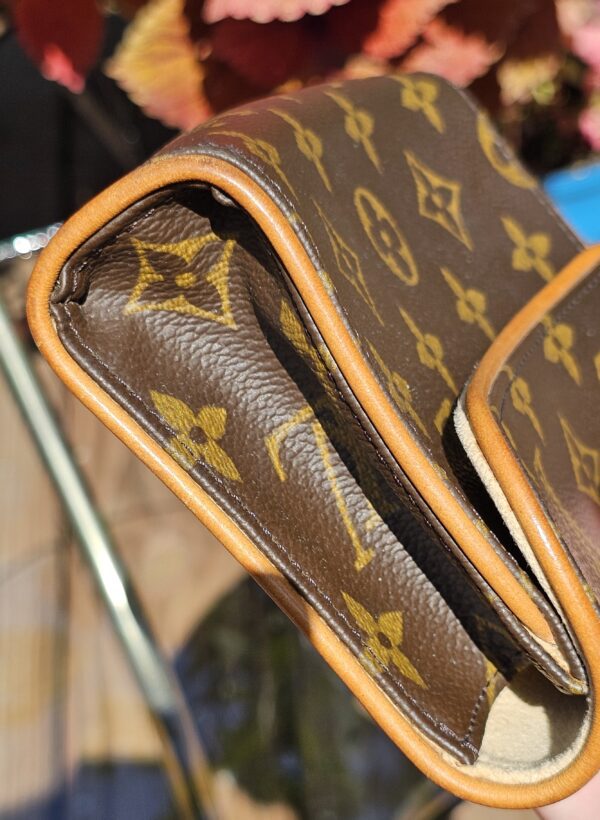 Florentine with Non Branded Belt - Image 8