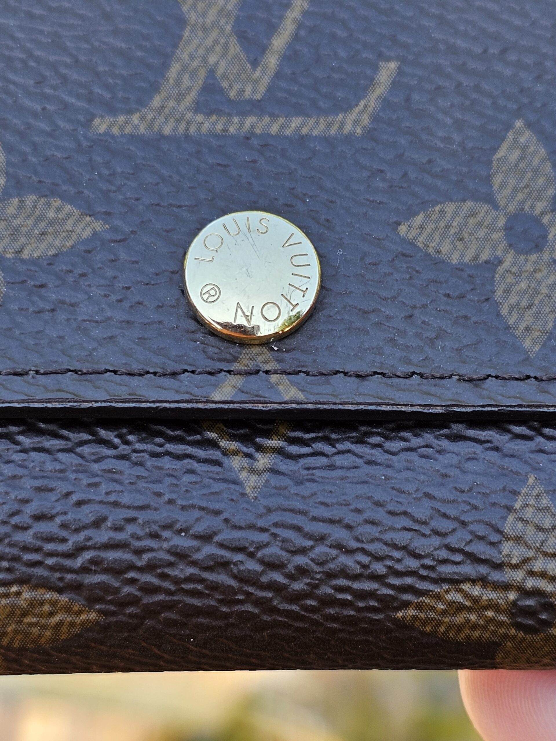 Monogram 6 key Holder - Image 8