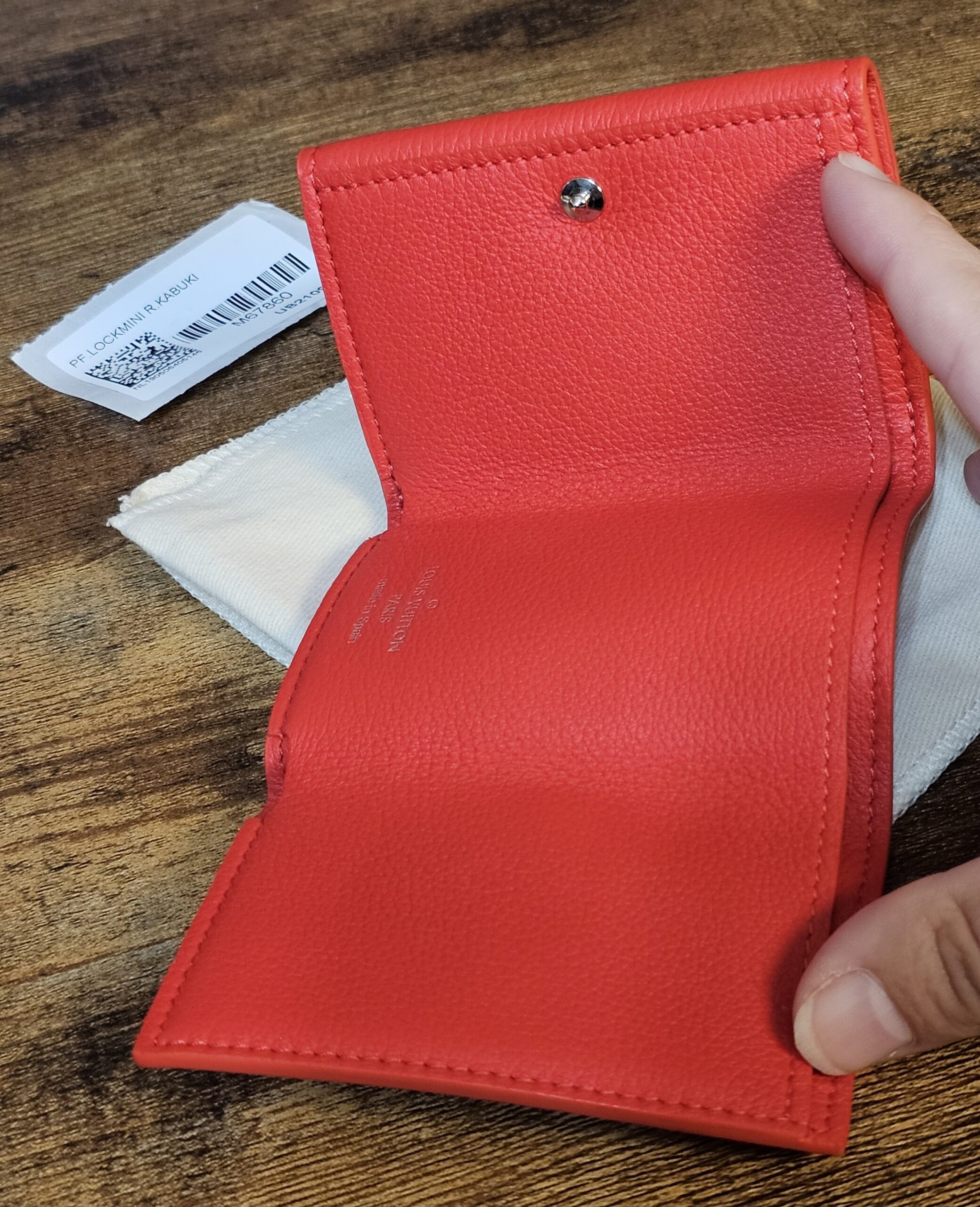 Lockme Mini Wallet Red - Image 10