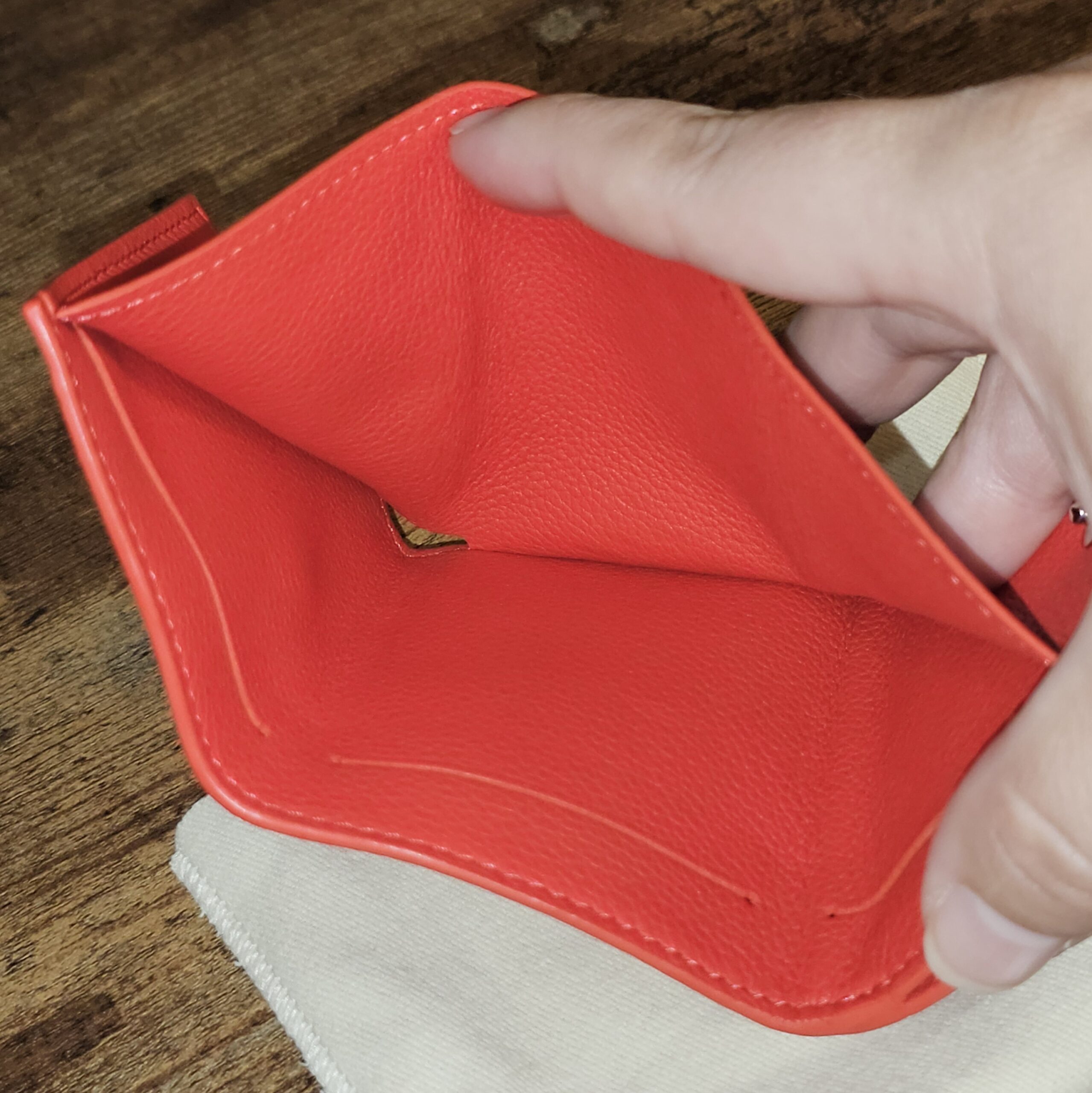 Lockme Mini Wallet Red - Image 14