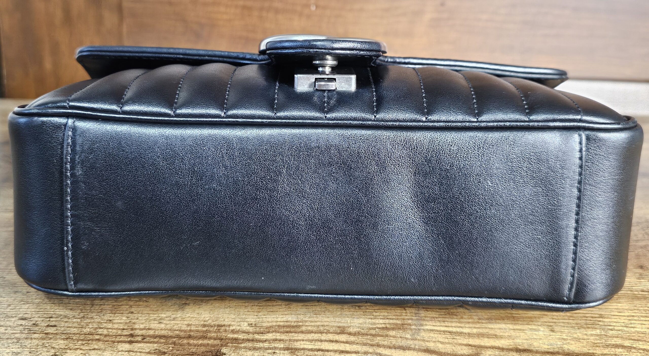 Aria Small Calfskin Black . - Image 8