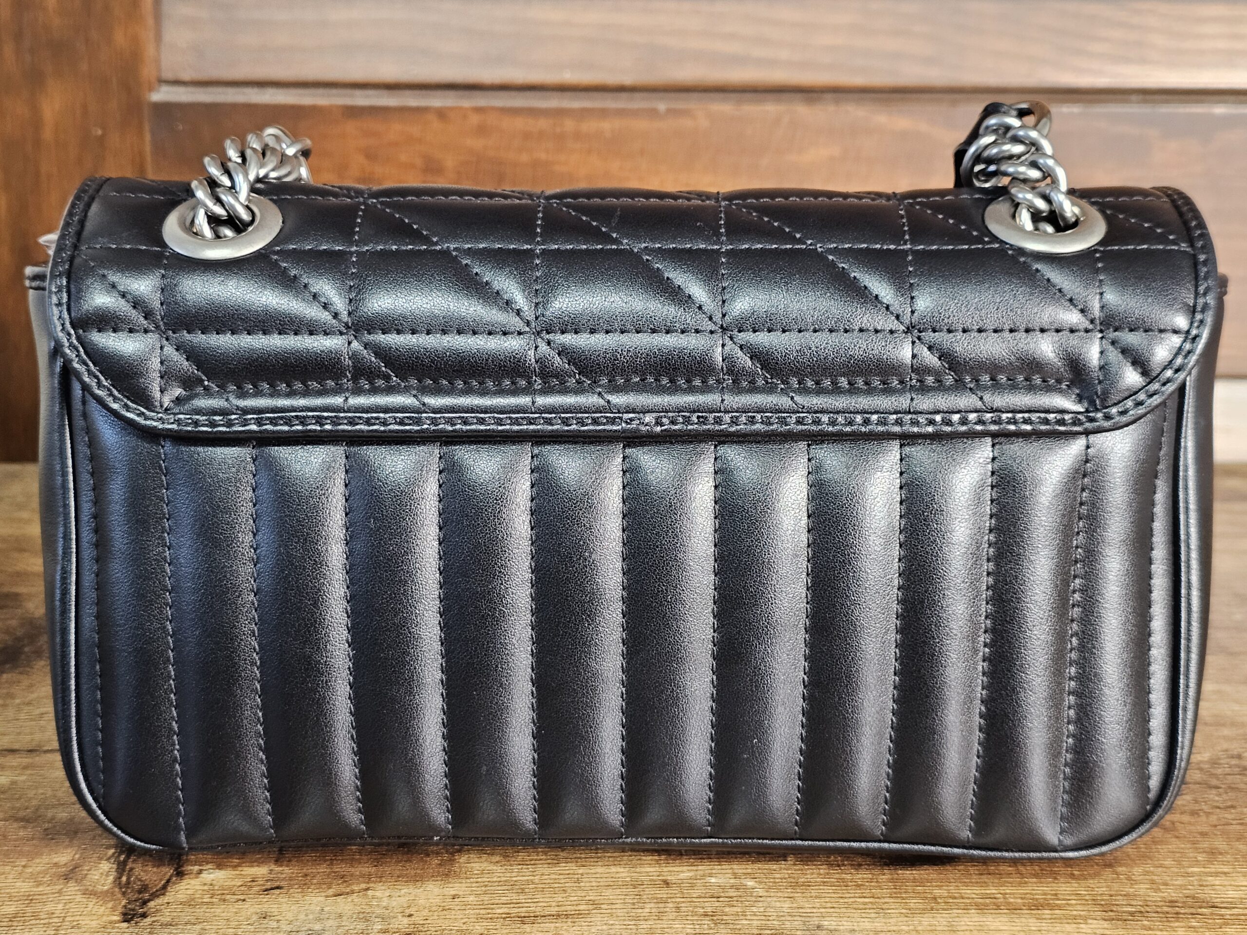 Aria Small Calfskin Black . - Image 14
