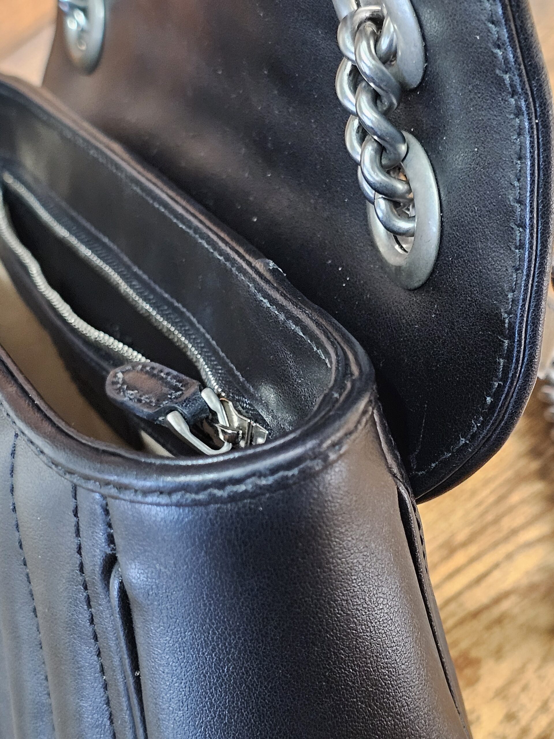 Aria Small Calfskin Black . - Image 20