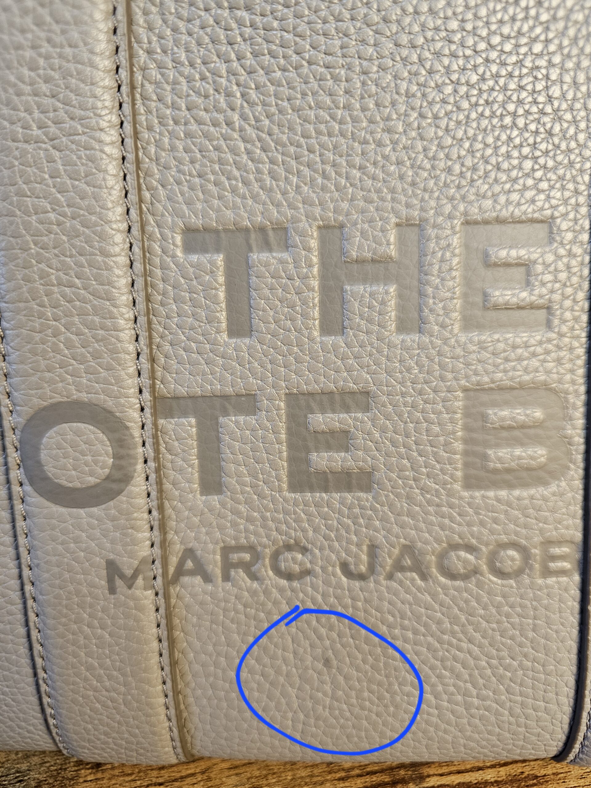 Small tote in Cement - Image 18