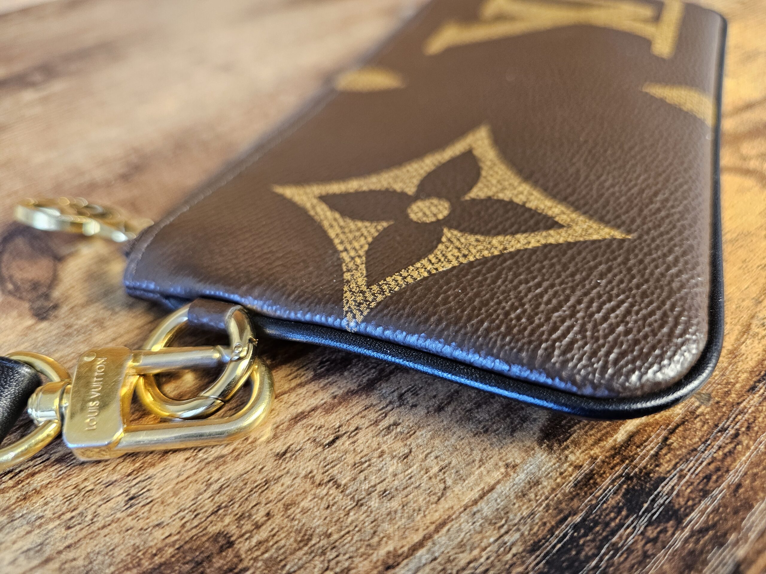 Trio Pouch Wrislet - Image 8